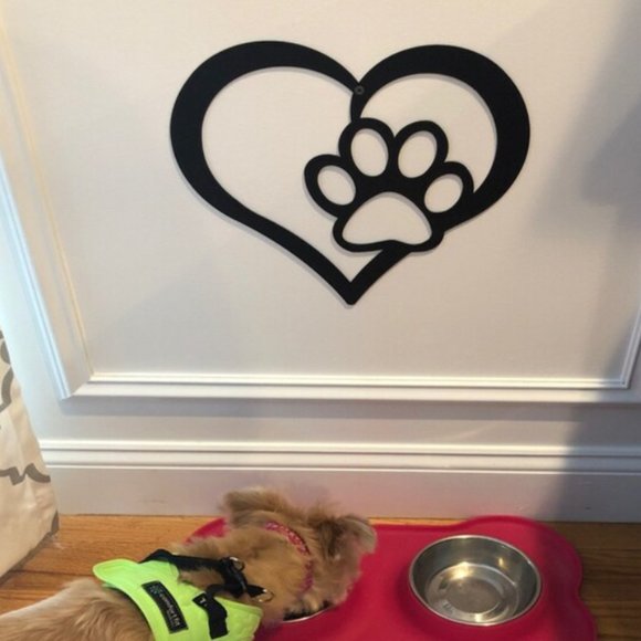 COPY - EUC ~ Metal Heart with Paw Wall Art Measures: 10" (W) x 8" (H) - Picture 2 of 5